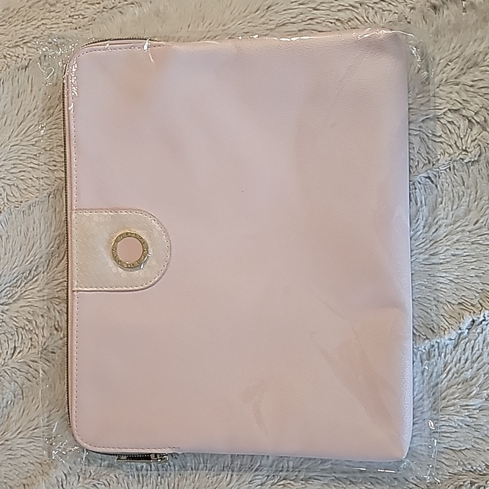 BVLOARI  Pouch